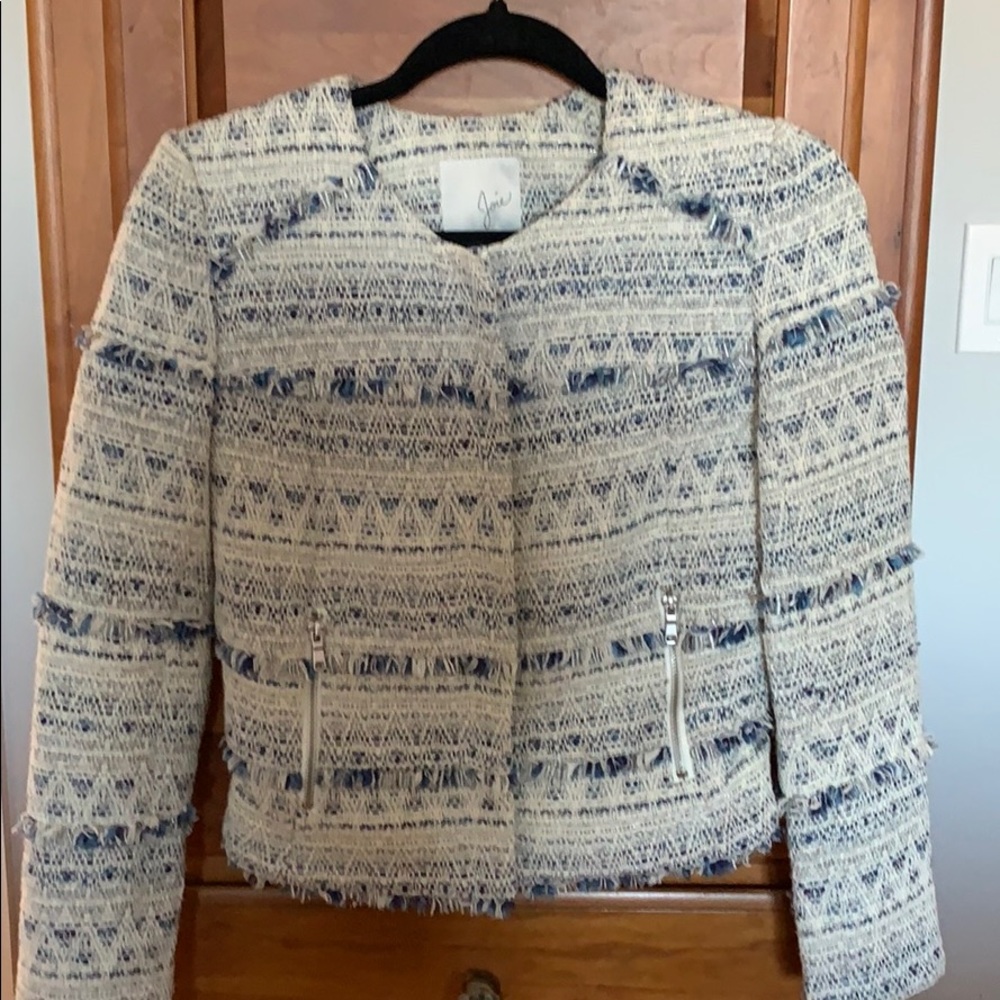 Gorgeous tweed blazer